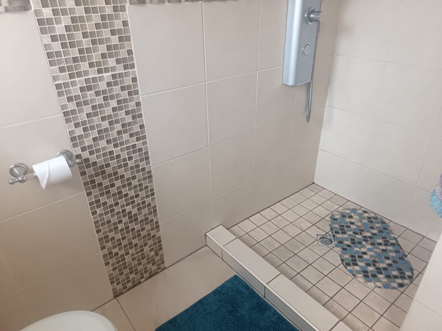 4 Bedroom Property for Sale in Rhodesdene Northern Cape